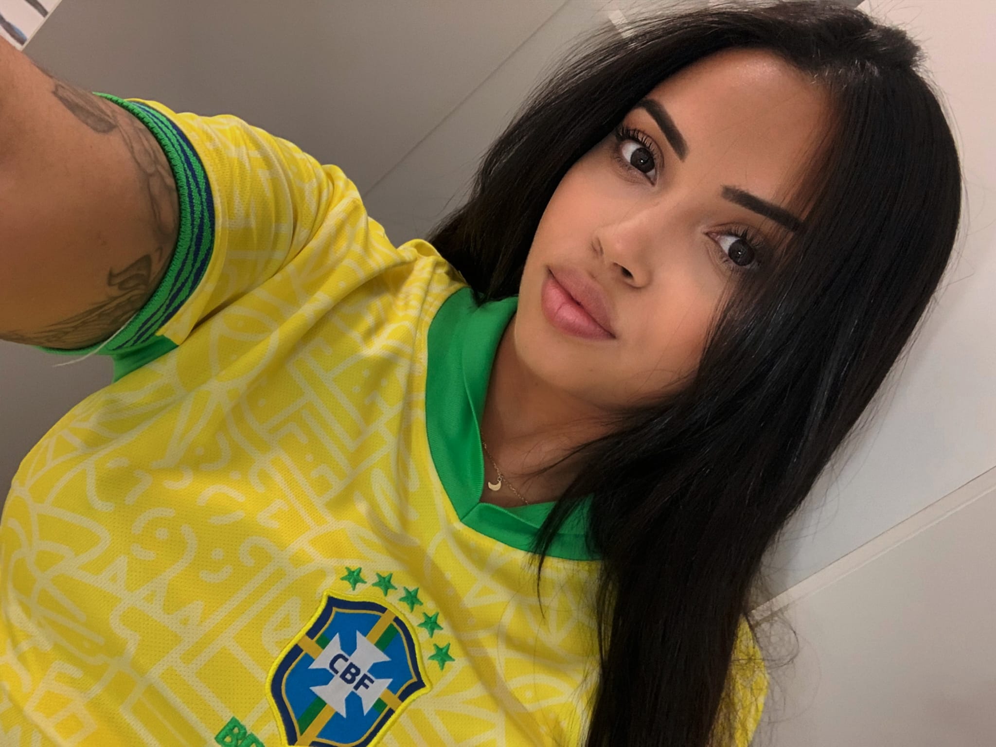 623159519|LUANA|Escort