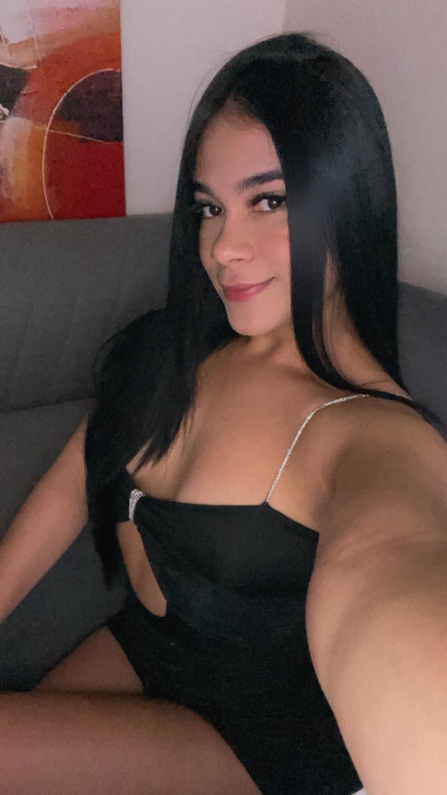 625644741 | SARA | Puta