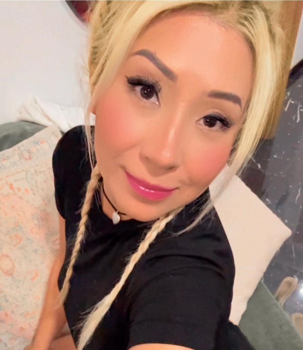 632948564 | YURIKO | Chica