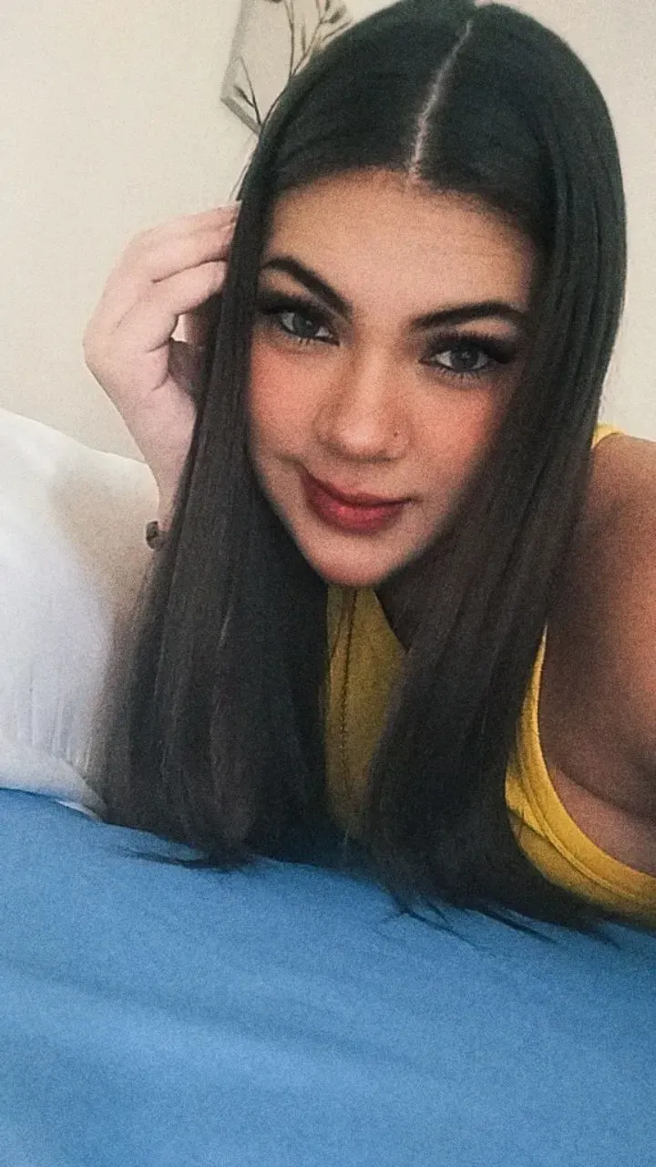 662027296 | KAMILA | Chica