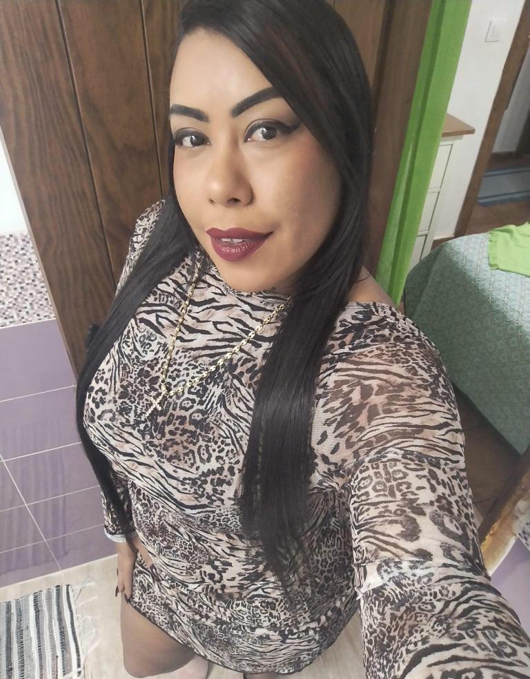 644229492 | ELIZABETH | Chica