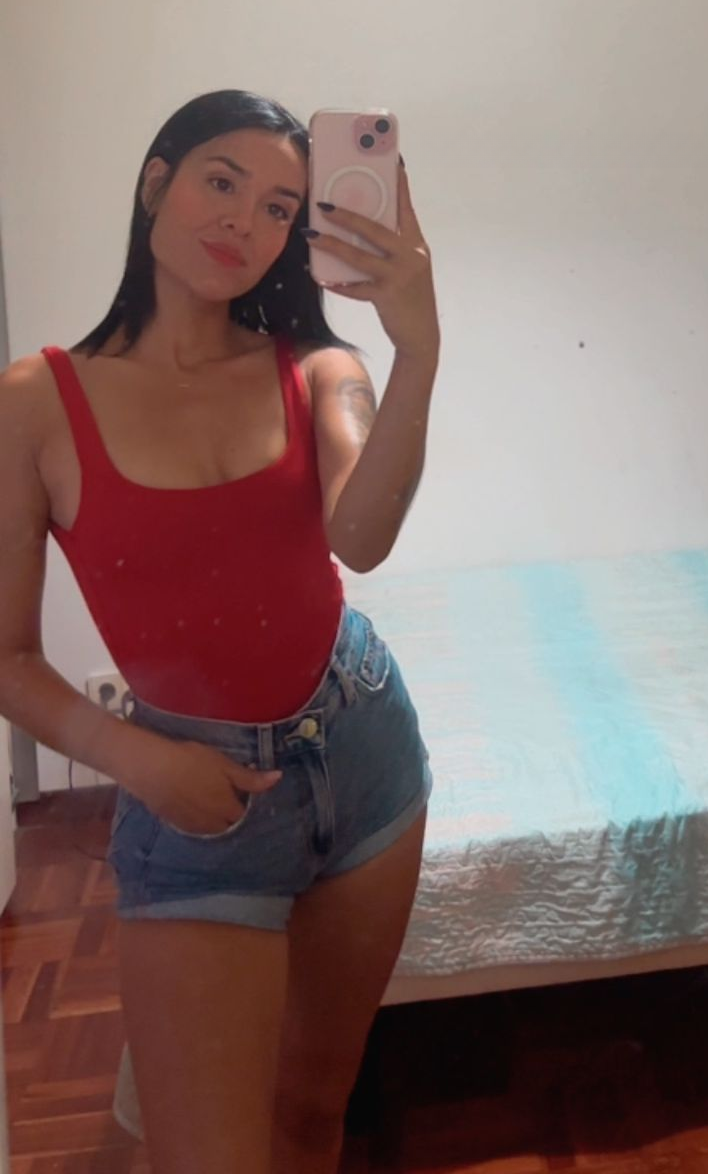624950896 | NATI | Chica