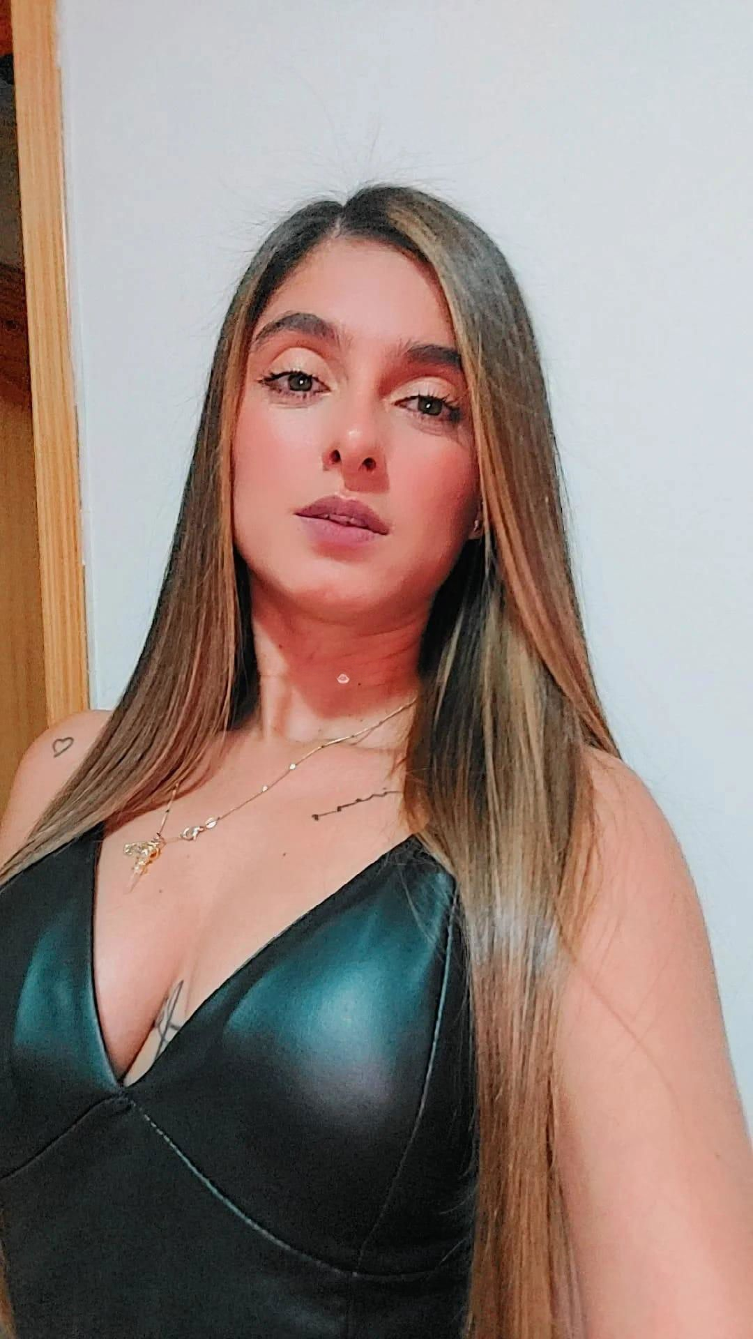 634384320 | ALISSON | Chica