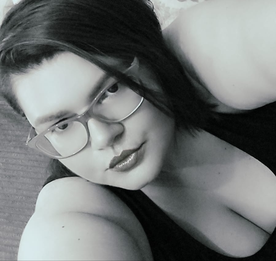 642373468 | ANNA | Chica