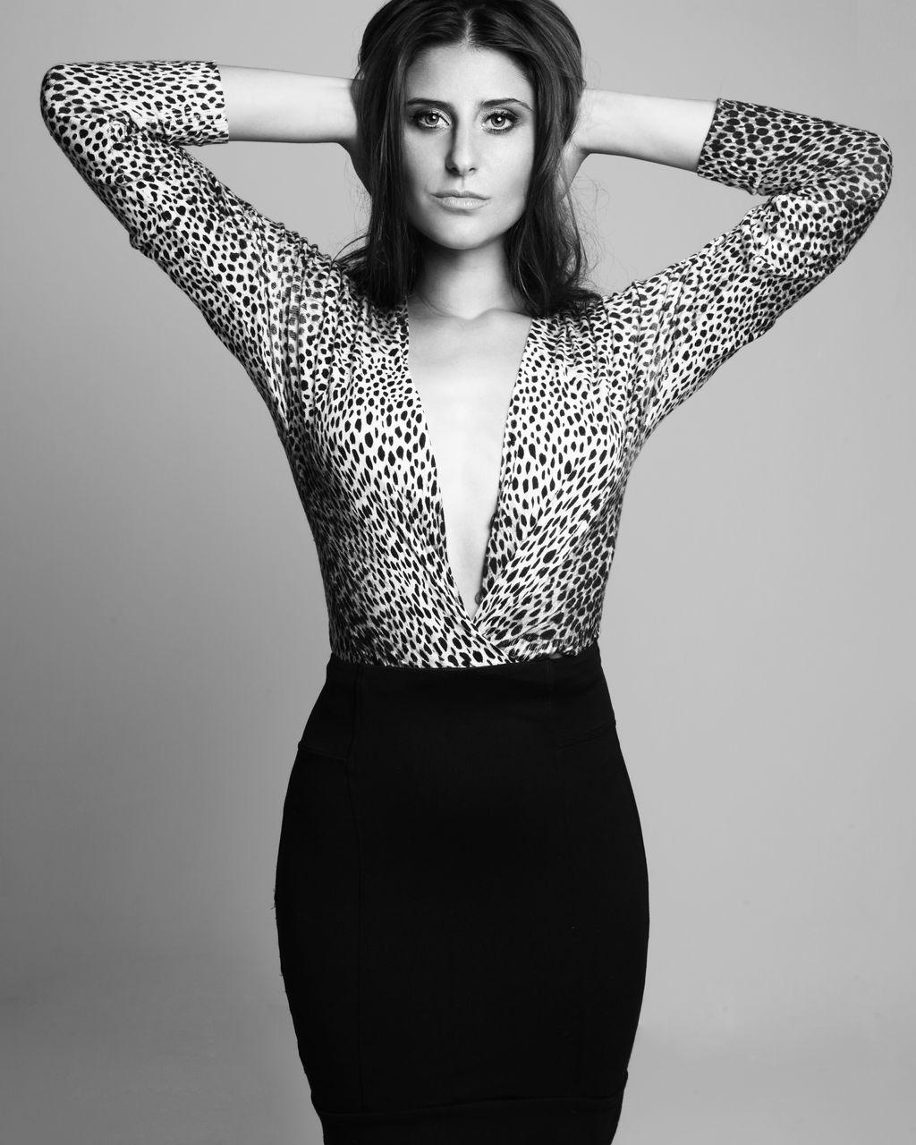 603841323 | ANDREIA | Chica