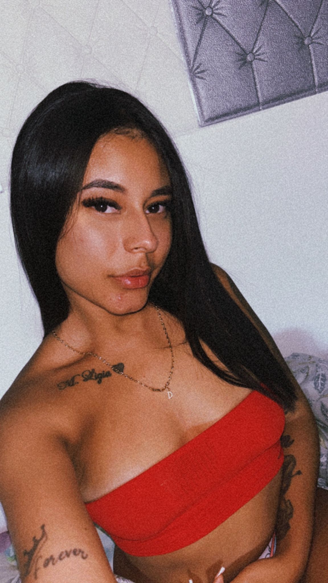 604248979 | ISA | Chica