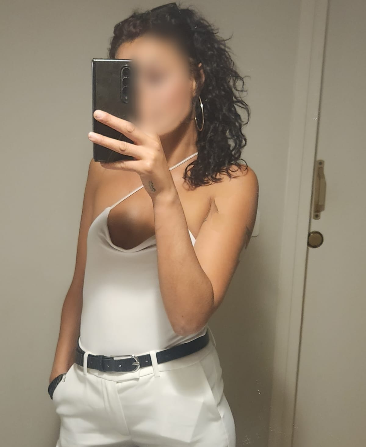 642826430 | YASSMIN | Chica