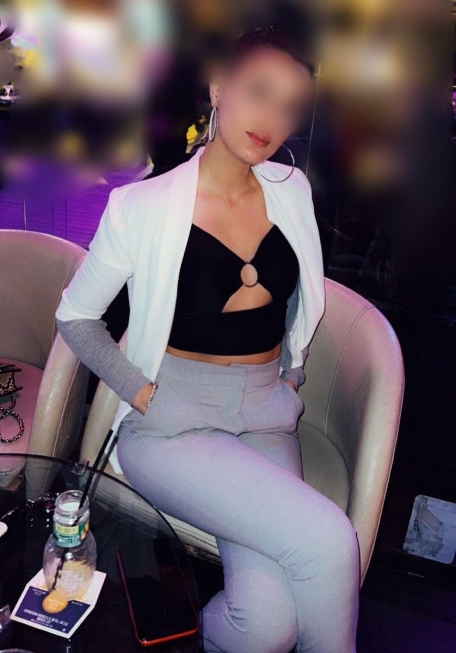 642826430 | YASSMIN | Chica