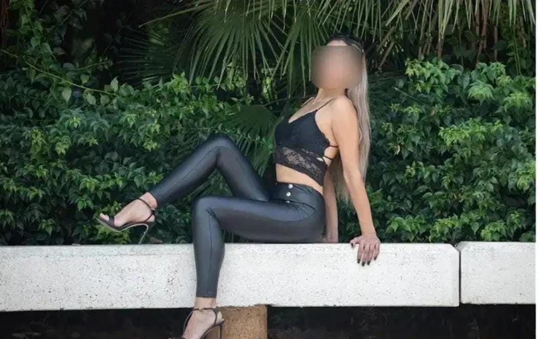 632271404 | ANDREA | Chica