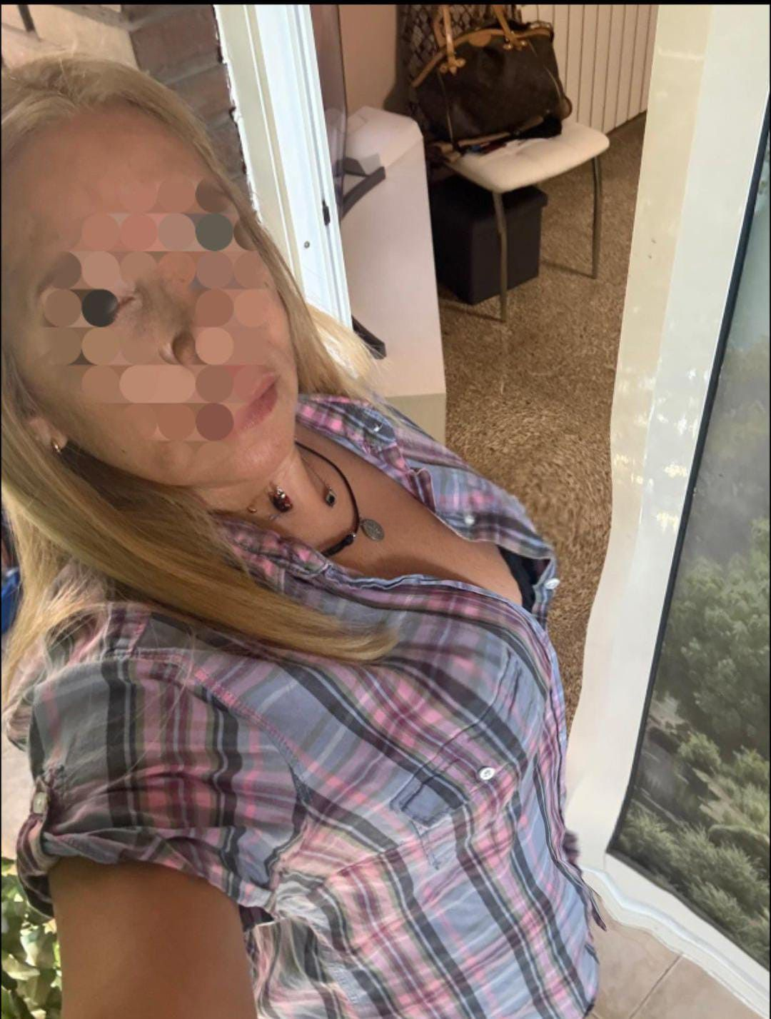 695093482 | MAITE | Chica