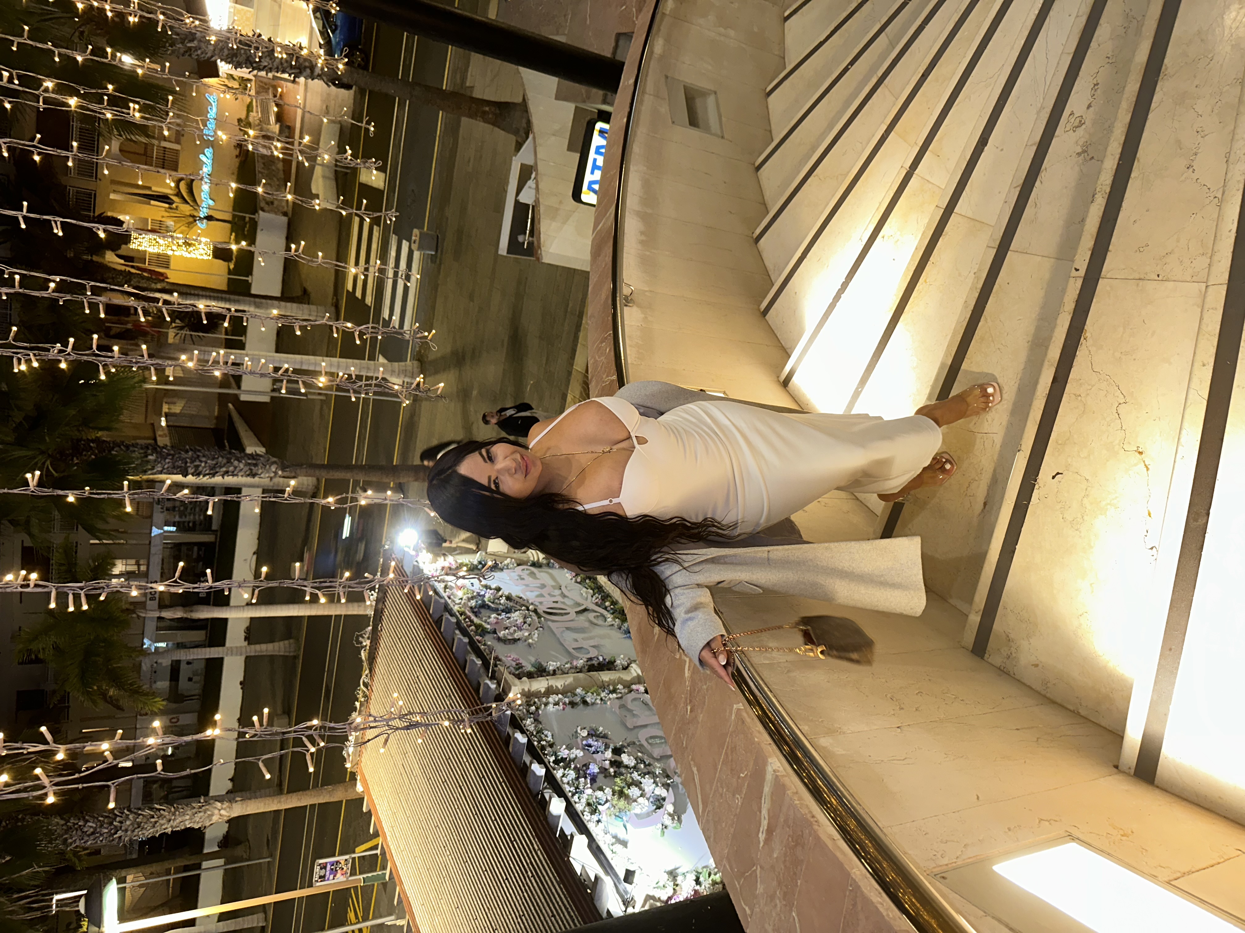 642141620 | MIA | Chica