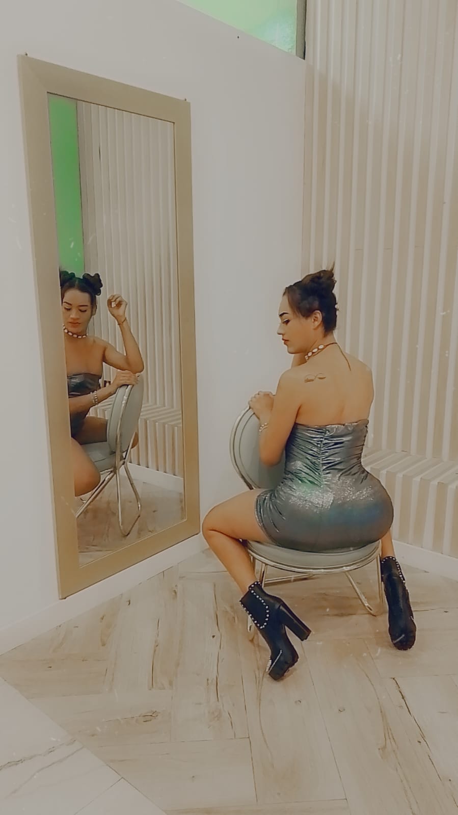 633132319 | SHIRLEY | Transexual