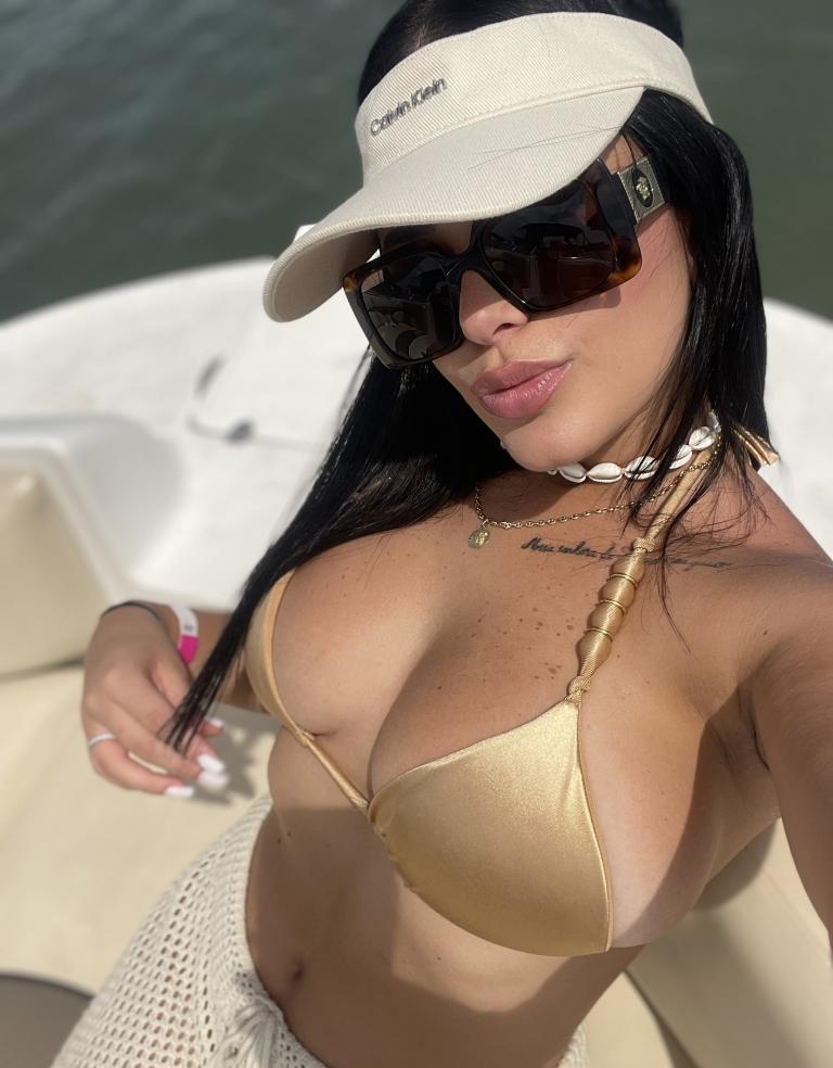 657276673 | IRATI | Escort