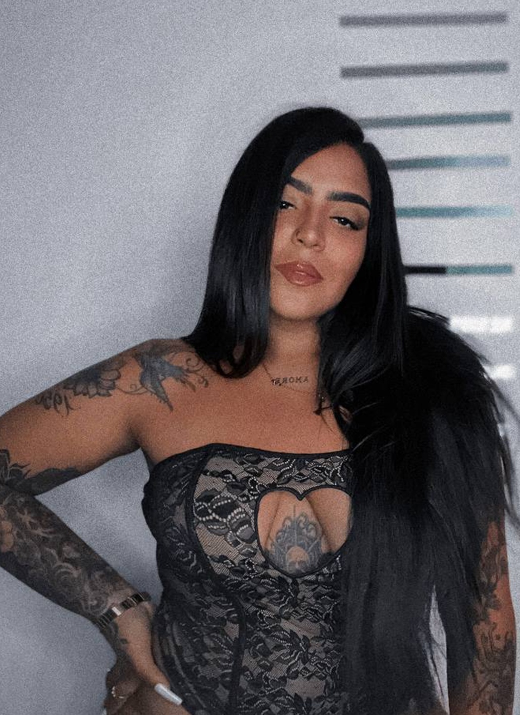 694283354 | SUSY | Chica