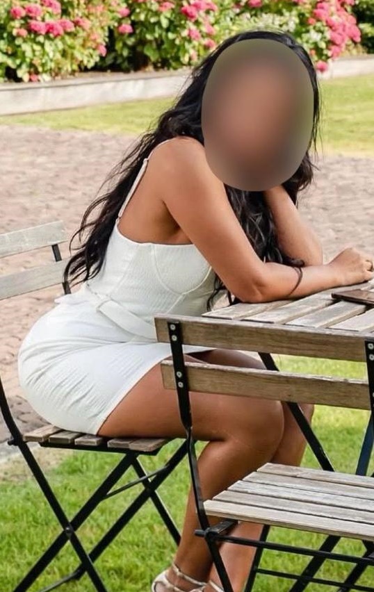 634394095 | KAREN | Chica