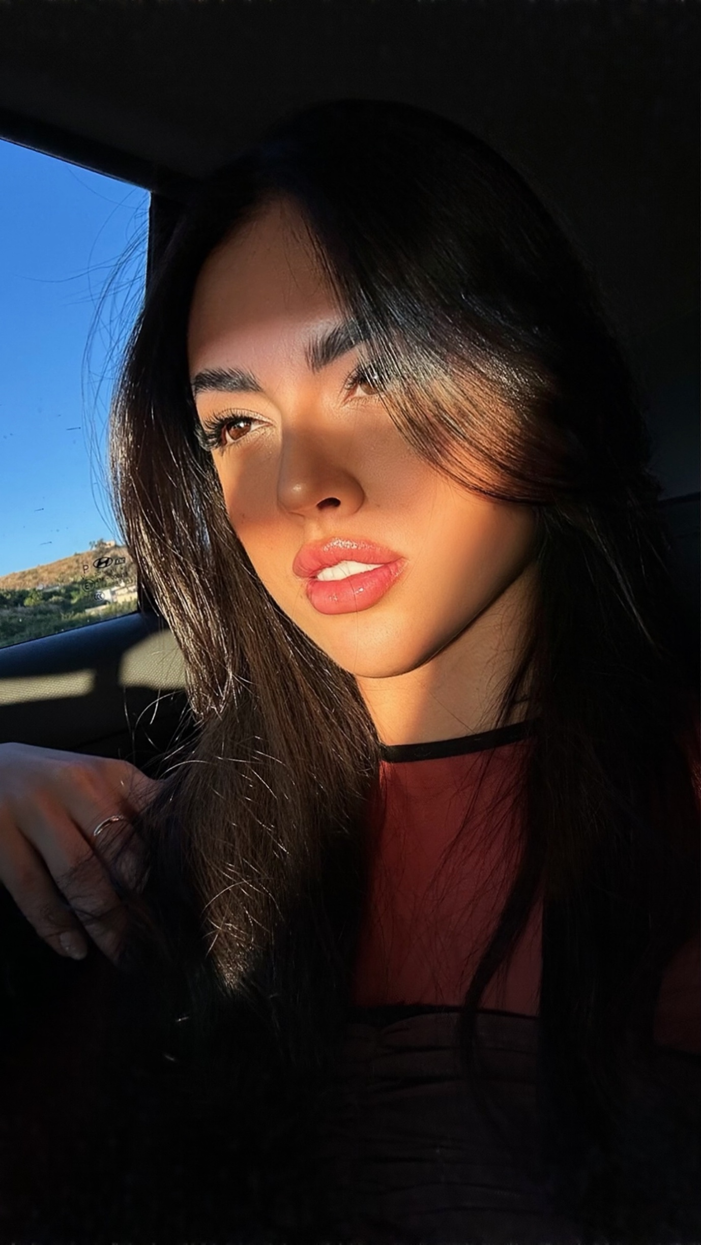 643340456 | BELLA | Chica