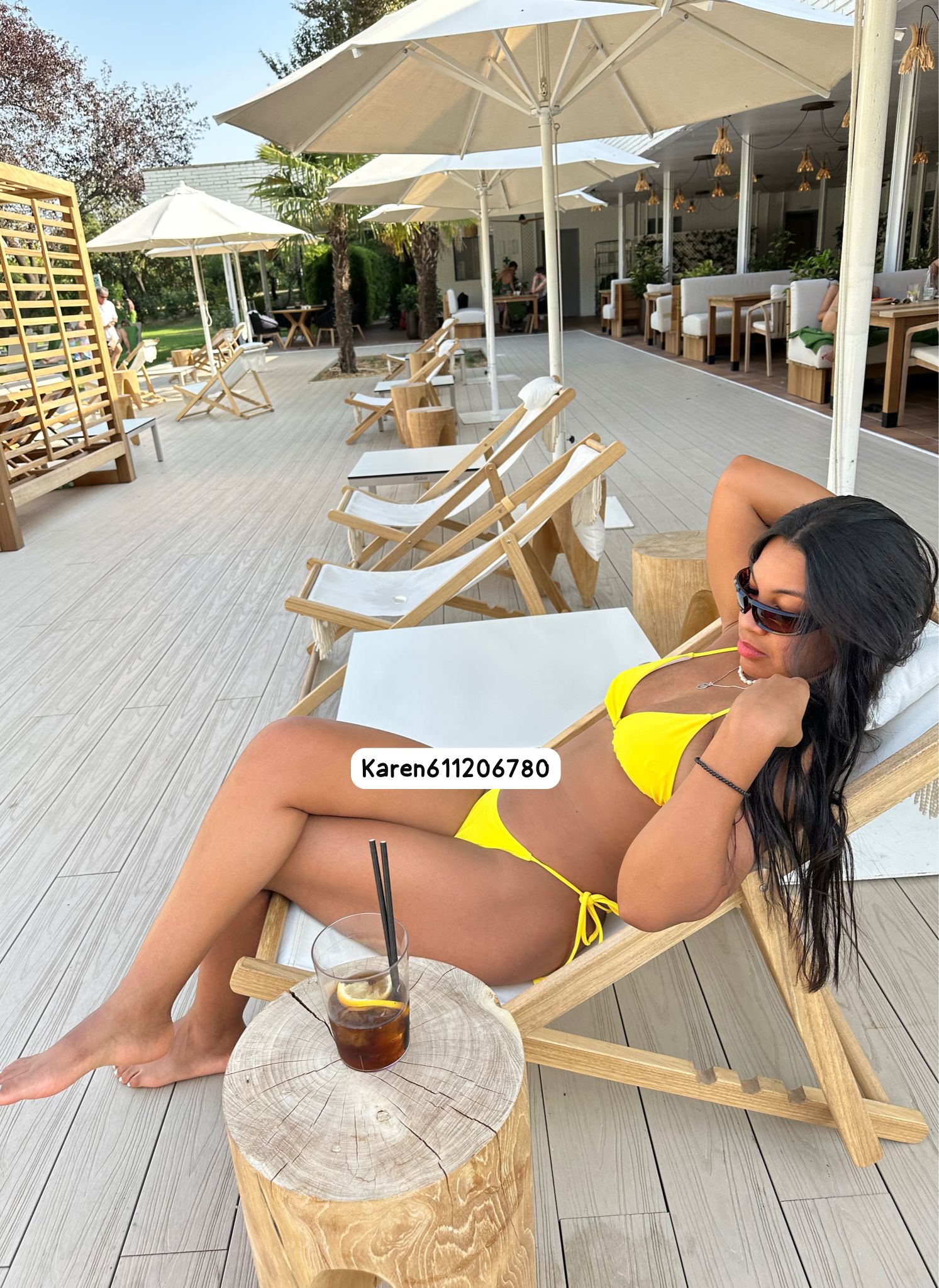 611206780 | KAREN | Chica