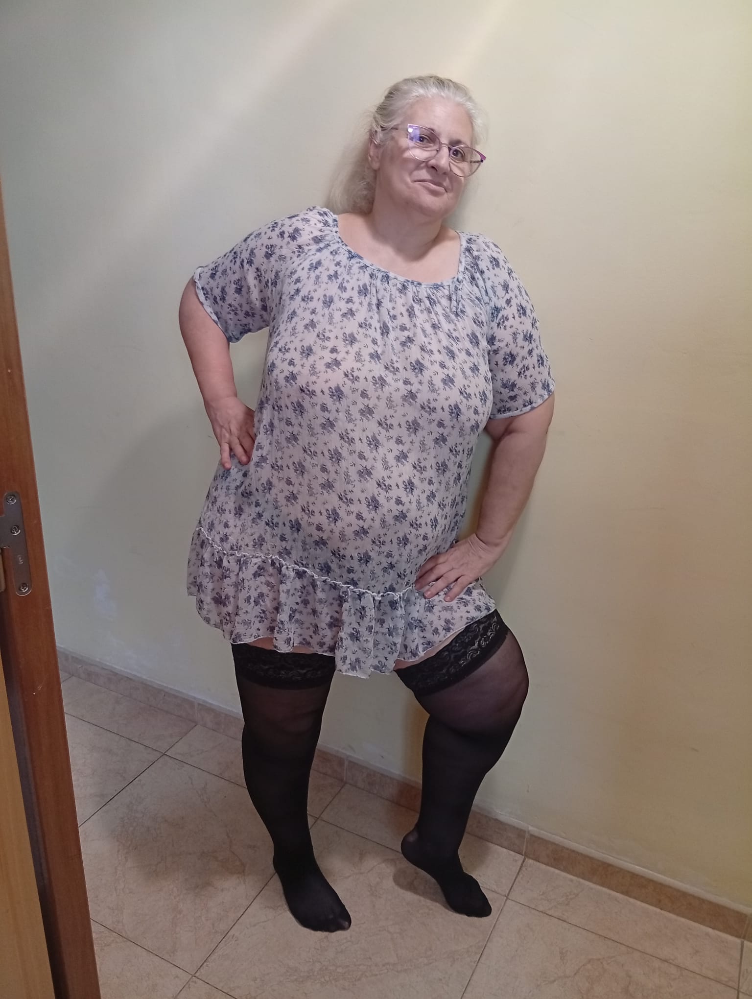 677019711 | MONTSE | Chica