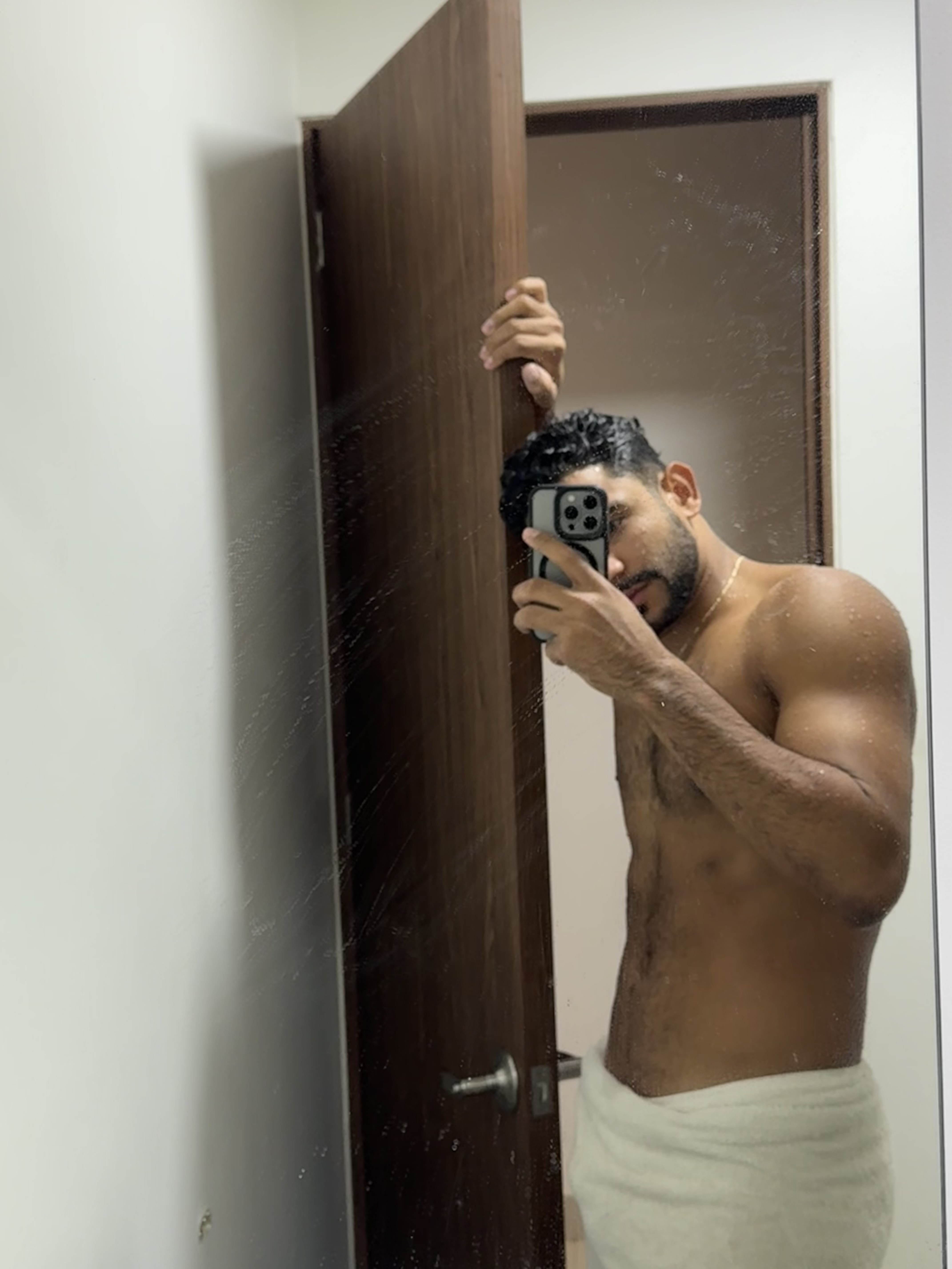 613671388 | MIGUEL | Chico