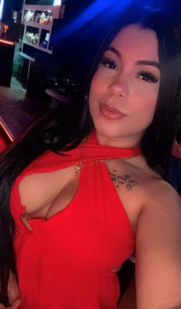 631947335 | LATINA | Escort