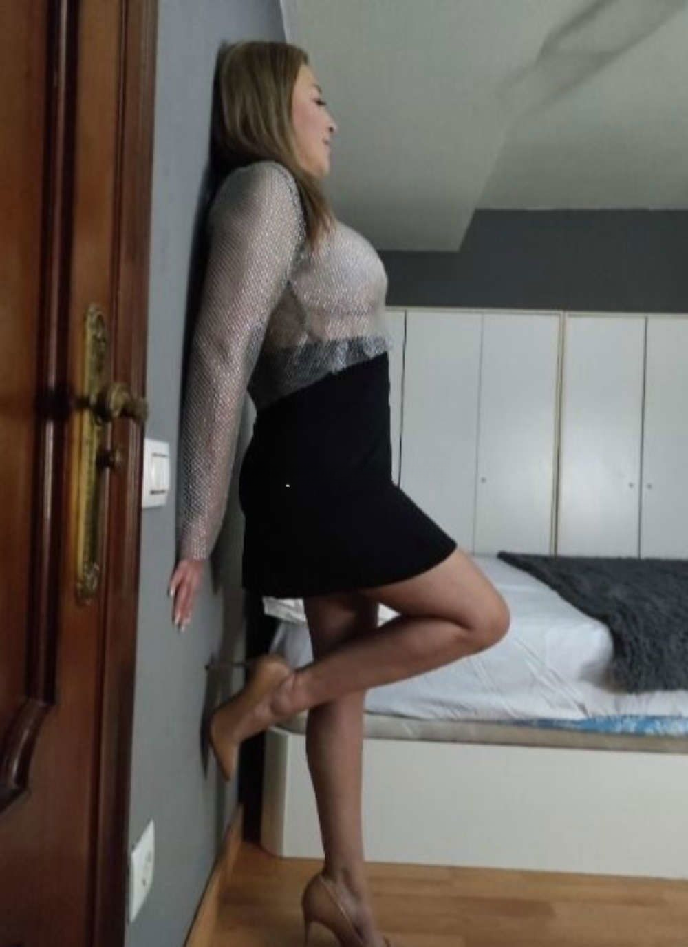 699311164 | LUNA | Chica