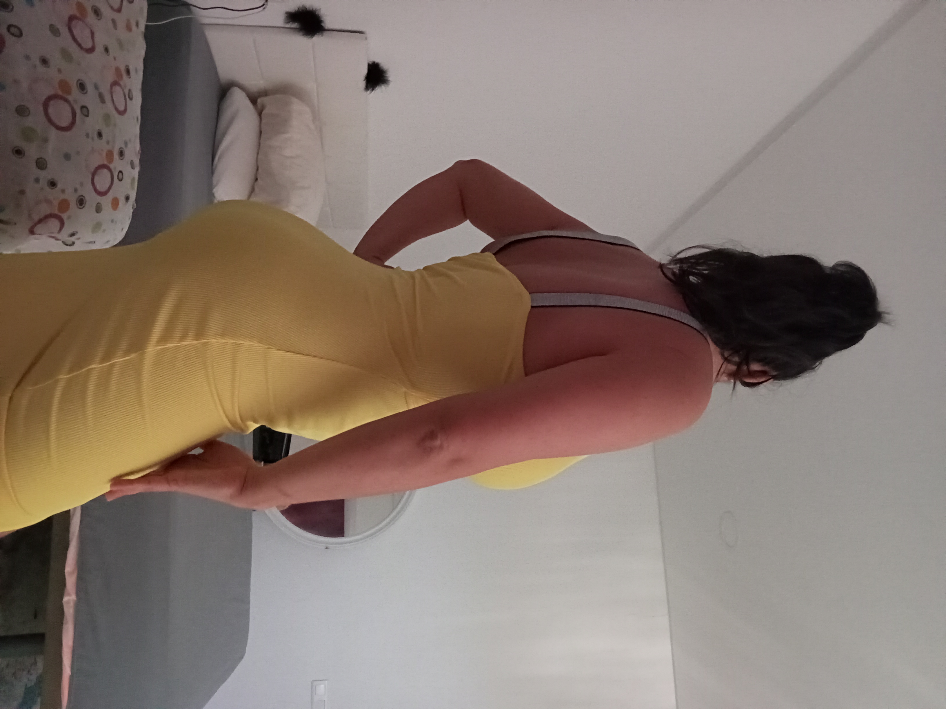 640962673 | KELI | Puta