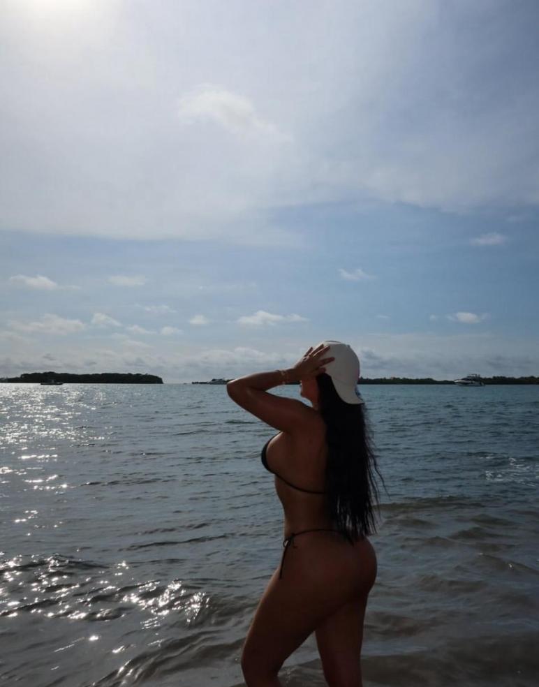 603977961 | GABI | Chica