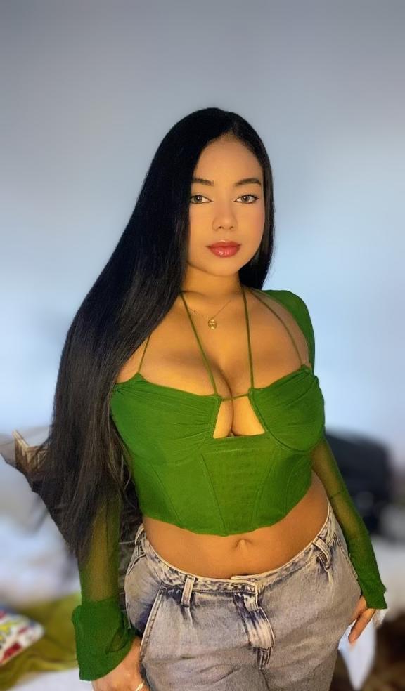 613421900 | ANGY | Chica