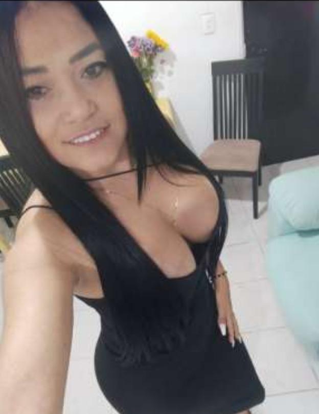 627269438 | ALEJANDRA | Chica