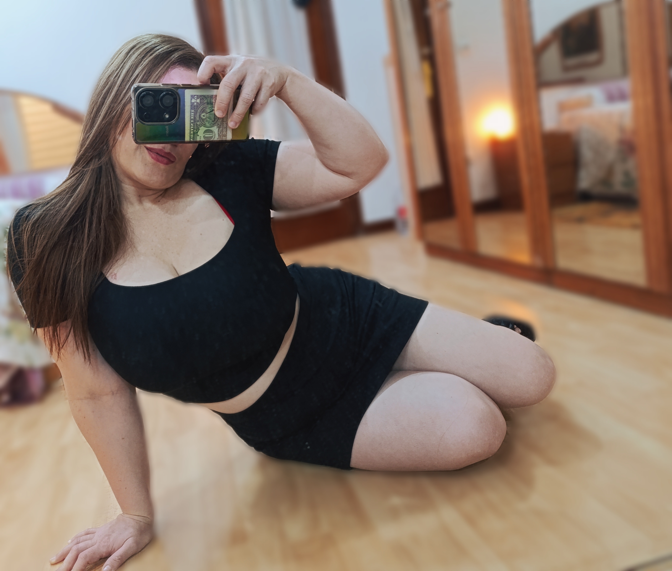 647495481 | LEONELLA | Chica