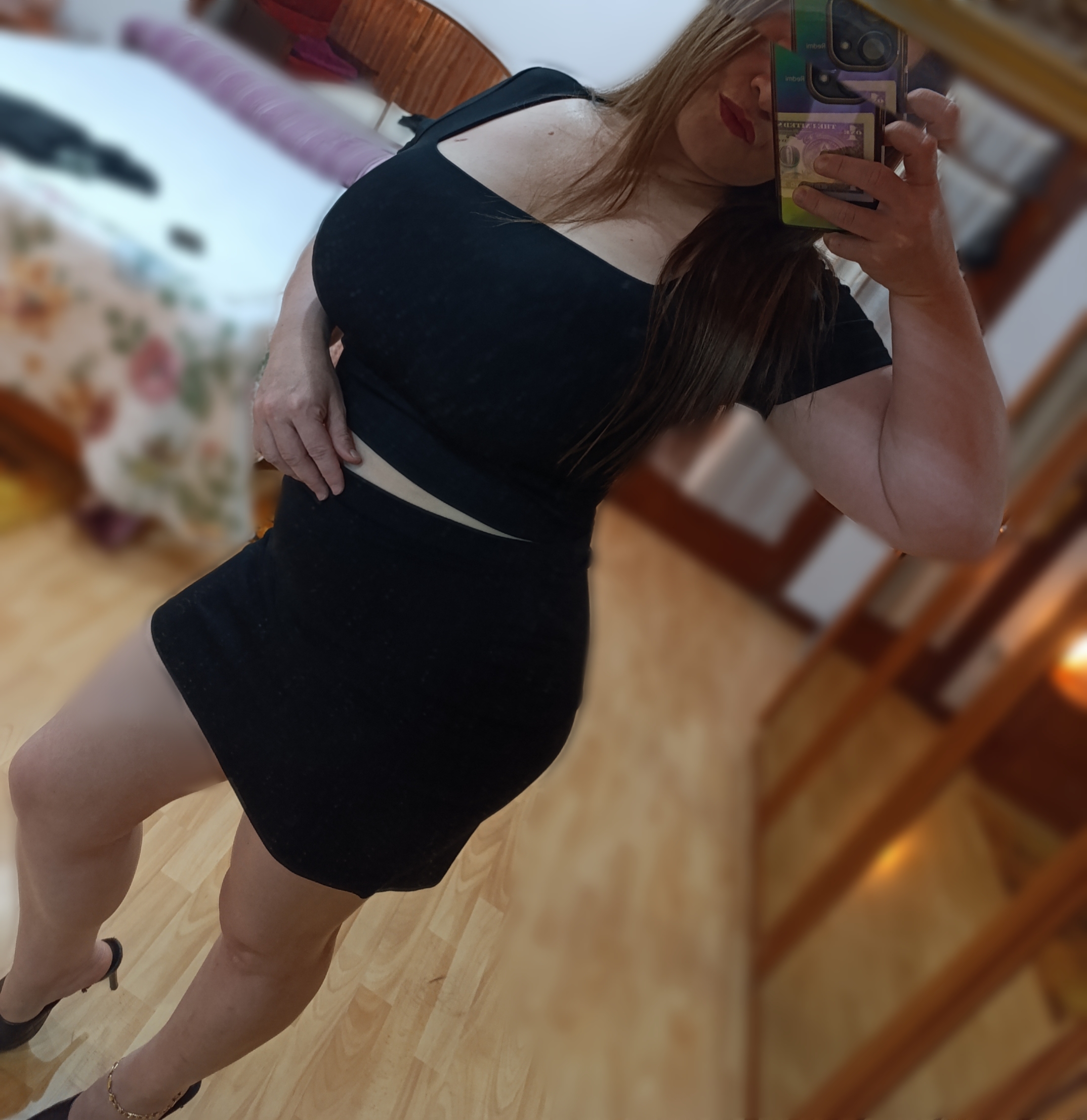 647495481 | LEONELLA | Chica