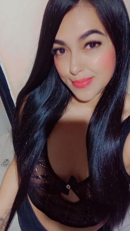 678720608 | CAROLINA | Chica