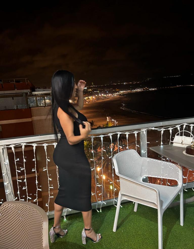 632964030 | VALERIN | Chica