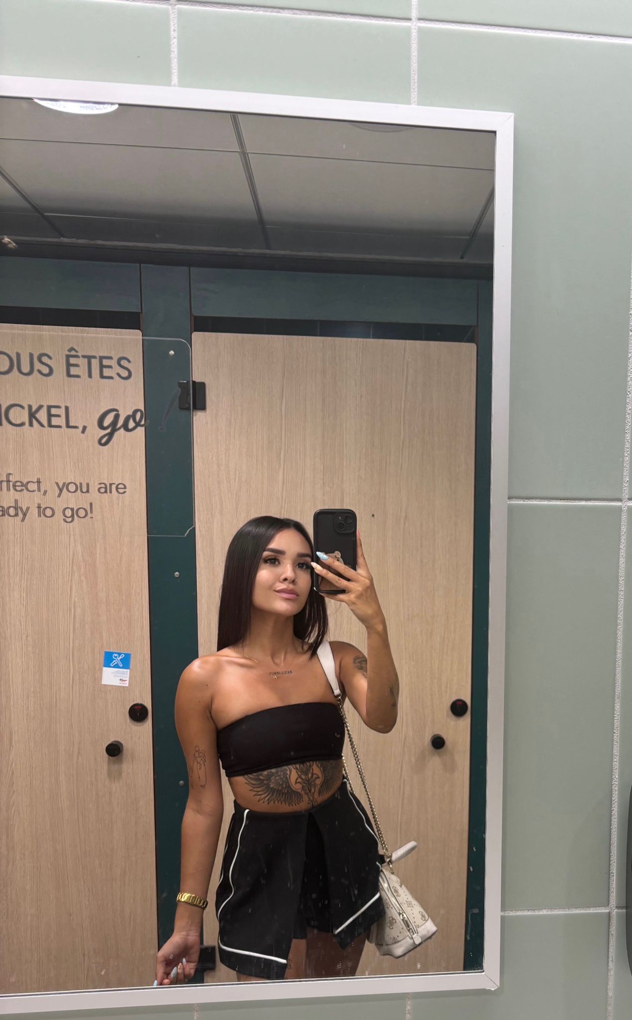 624950896 | NATI | Chica