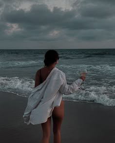 631738145 | SANDRA | Chica