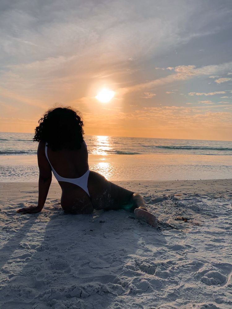 631738145 | SANDRA | Chica