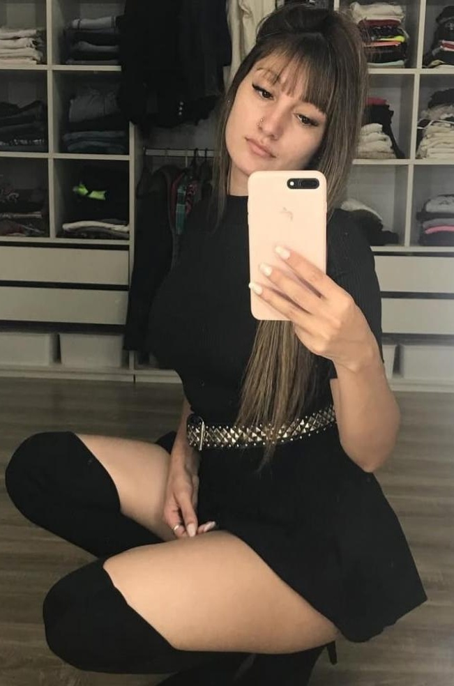 613688882 | MAYA | Chica