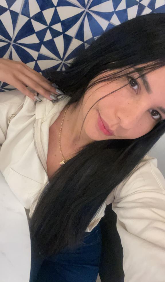 632210889 | MAIDER | Chica