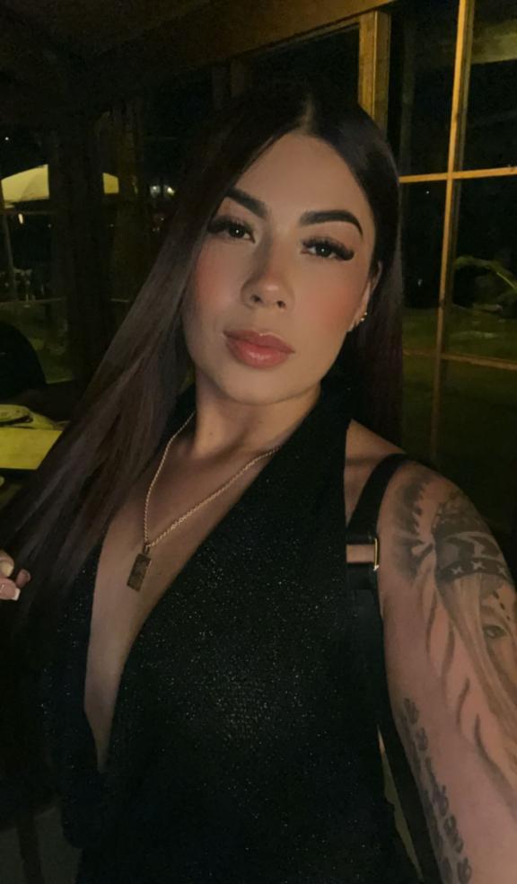 615547989 | MELANY | Chica