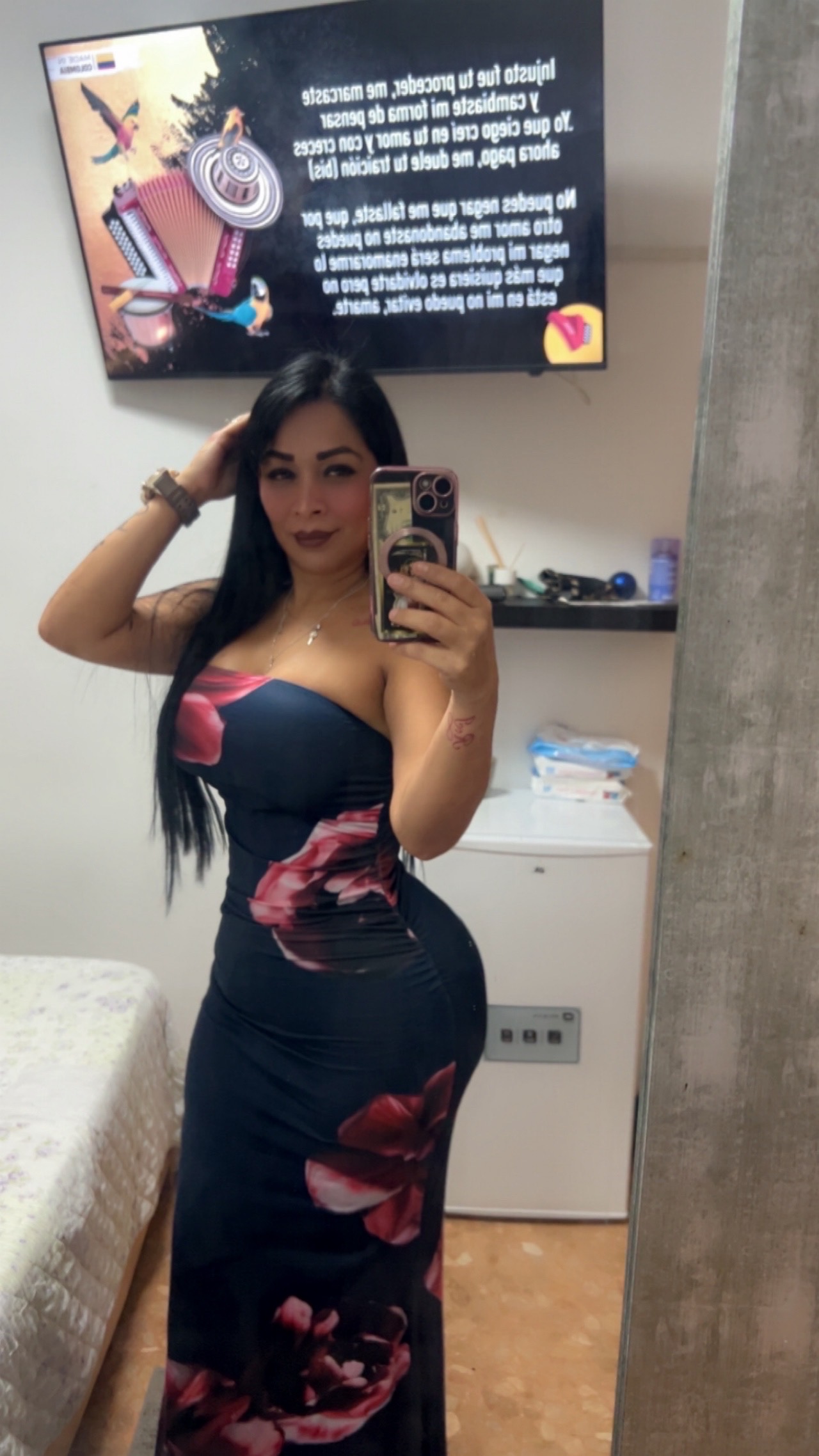 627063281 | ALAINNY | Chica