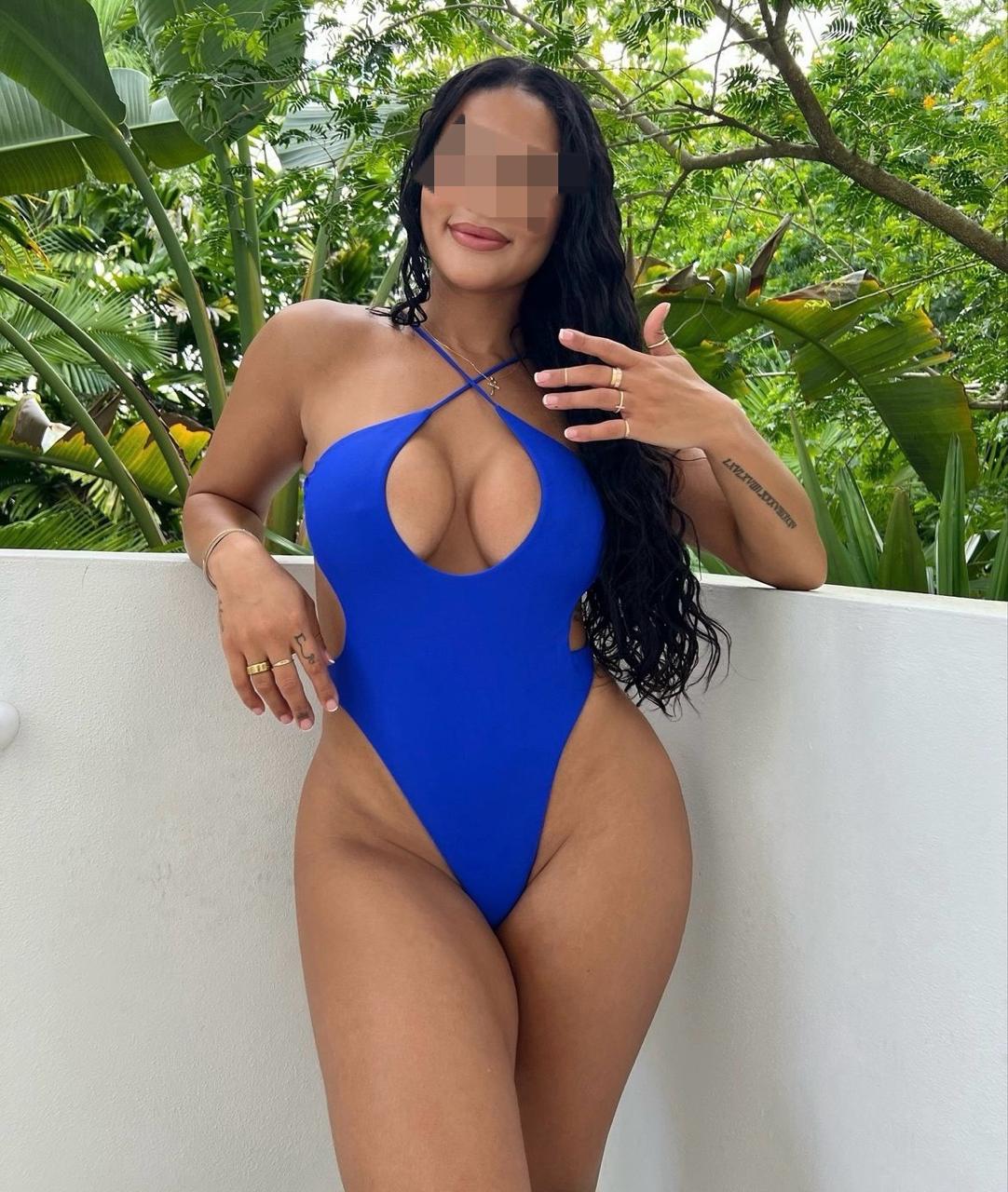 603228212 | THAMIRIS | Chica