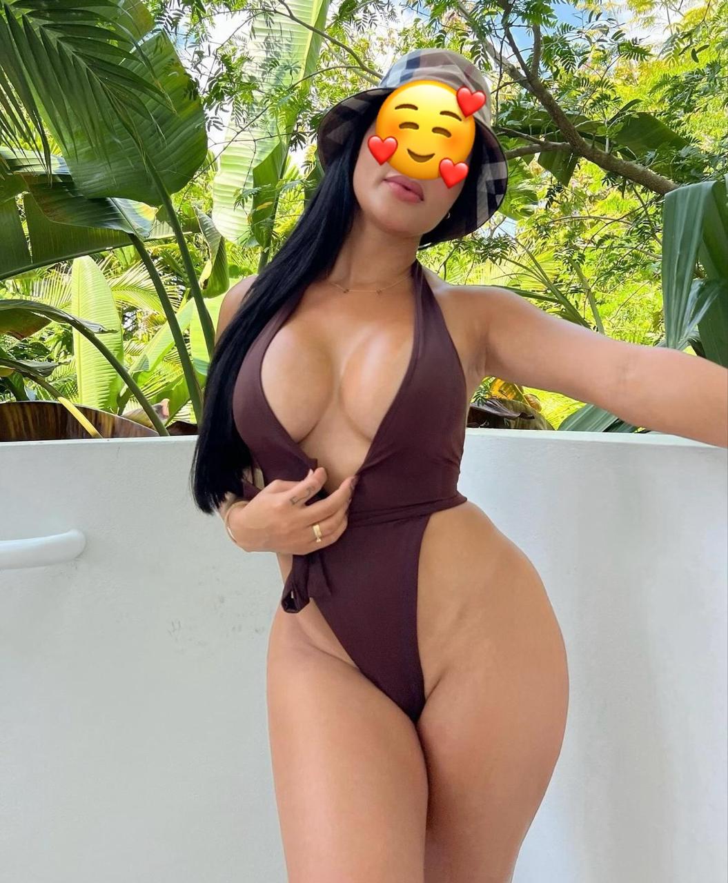 603228212 | THAMIRIS | Chica