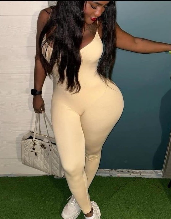 613333819 | PAMELA | Chica