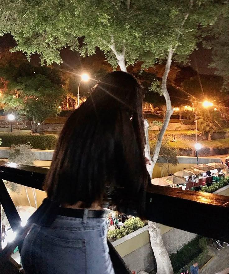 677898398 | MONSERRAT | Chica