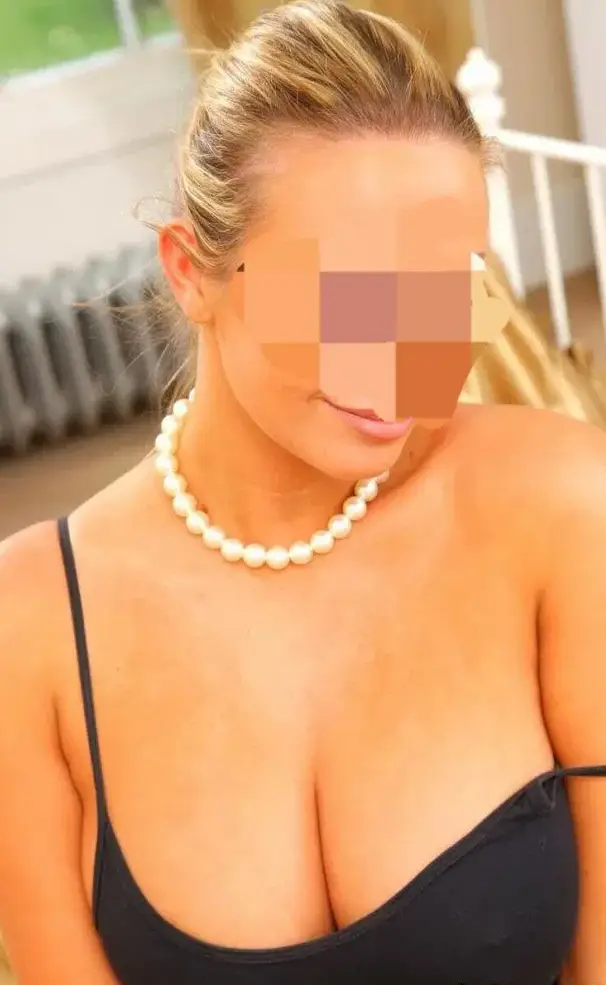 613830399 | MARINA | Puta