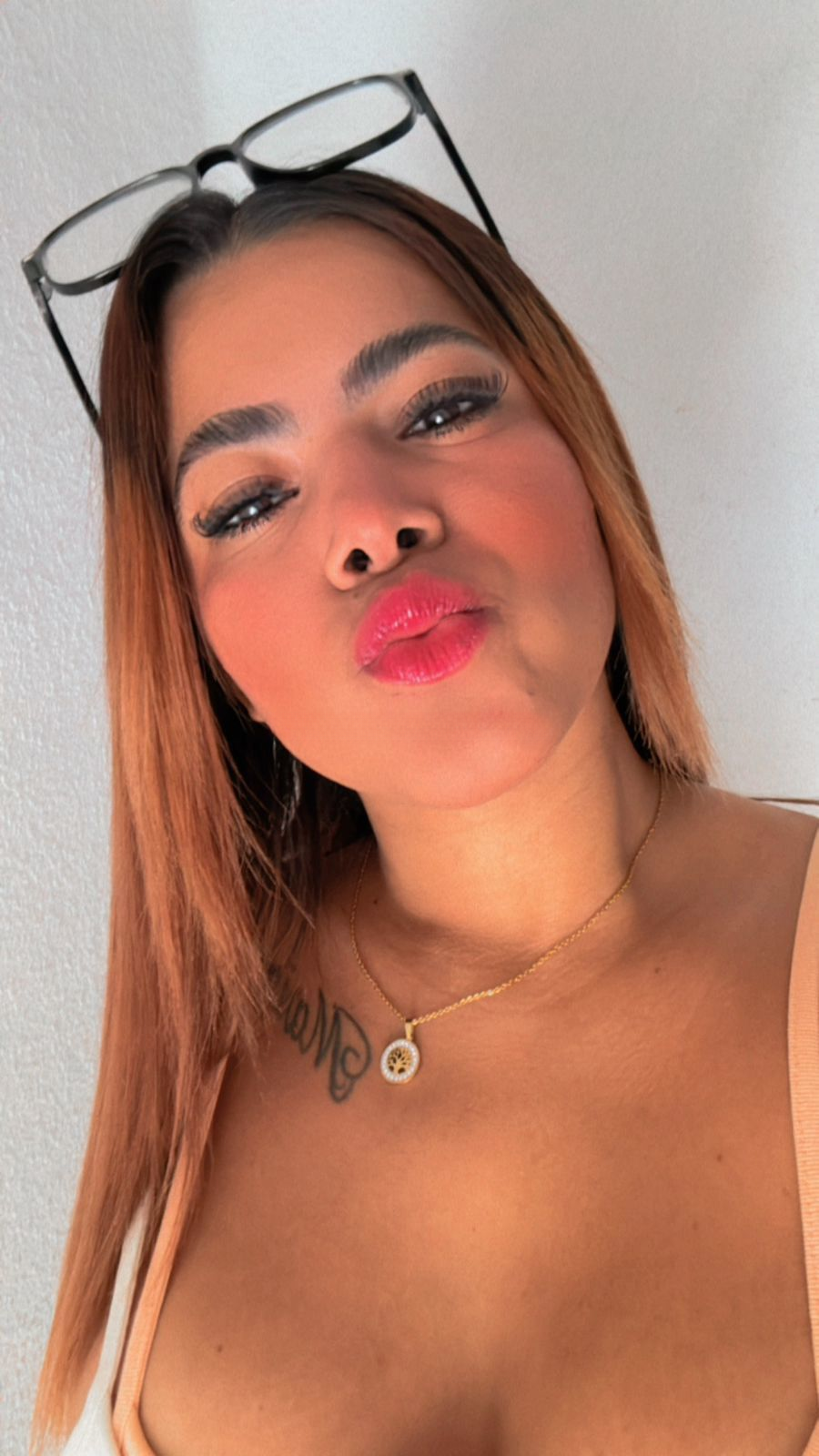 605559807 | MARIAM | Chica