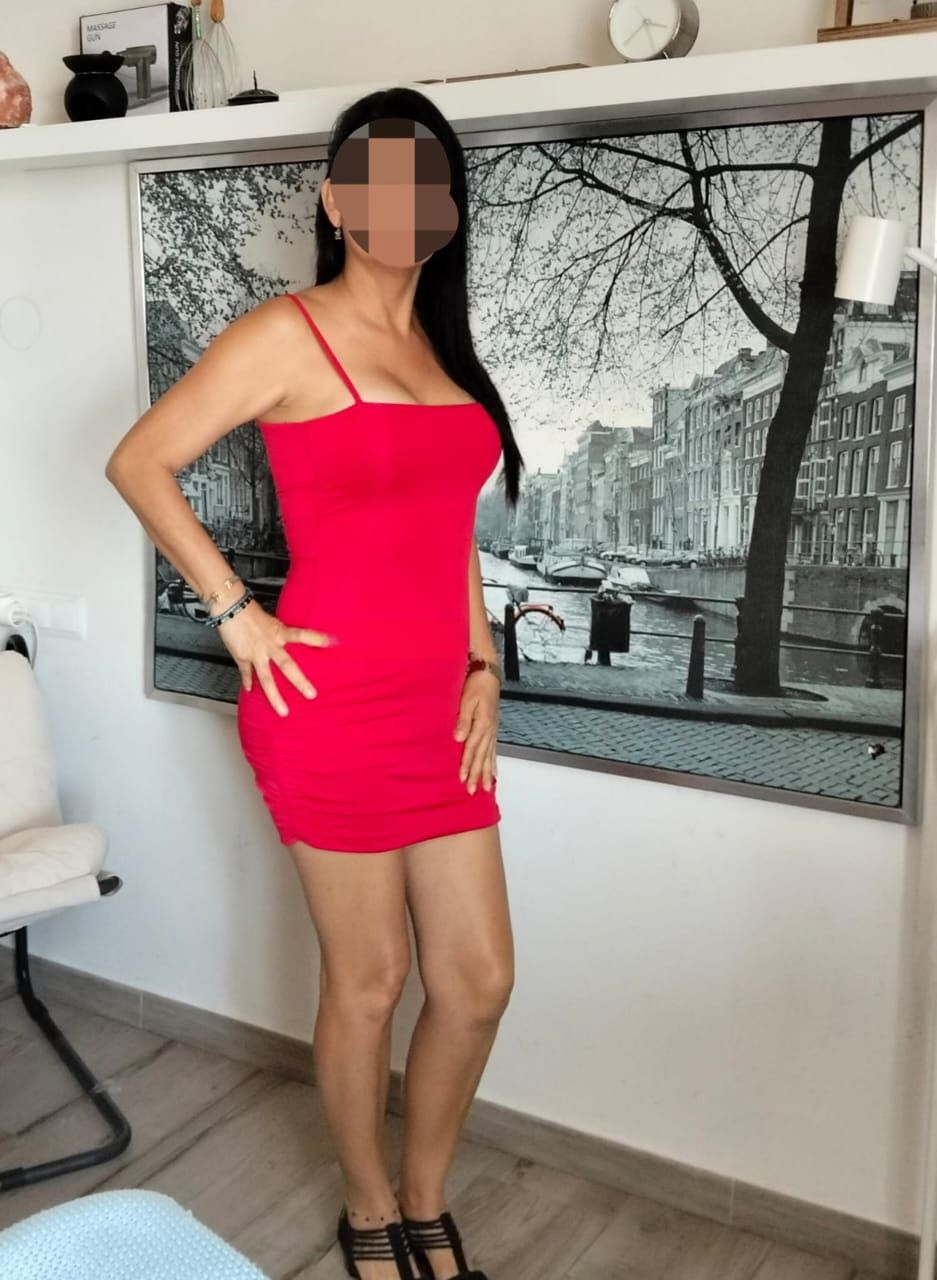 631627332 | NATALIA | Chica