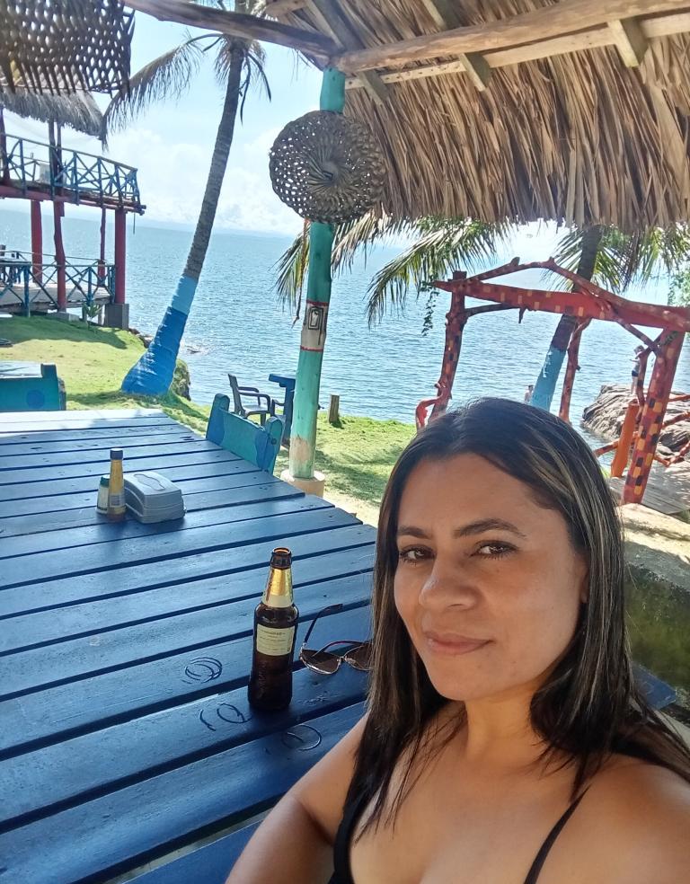 614872660 | KAREN | Chica