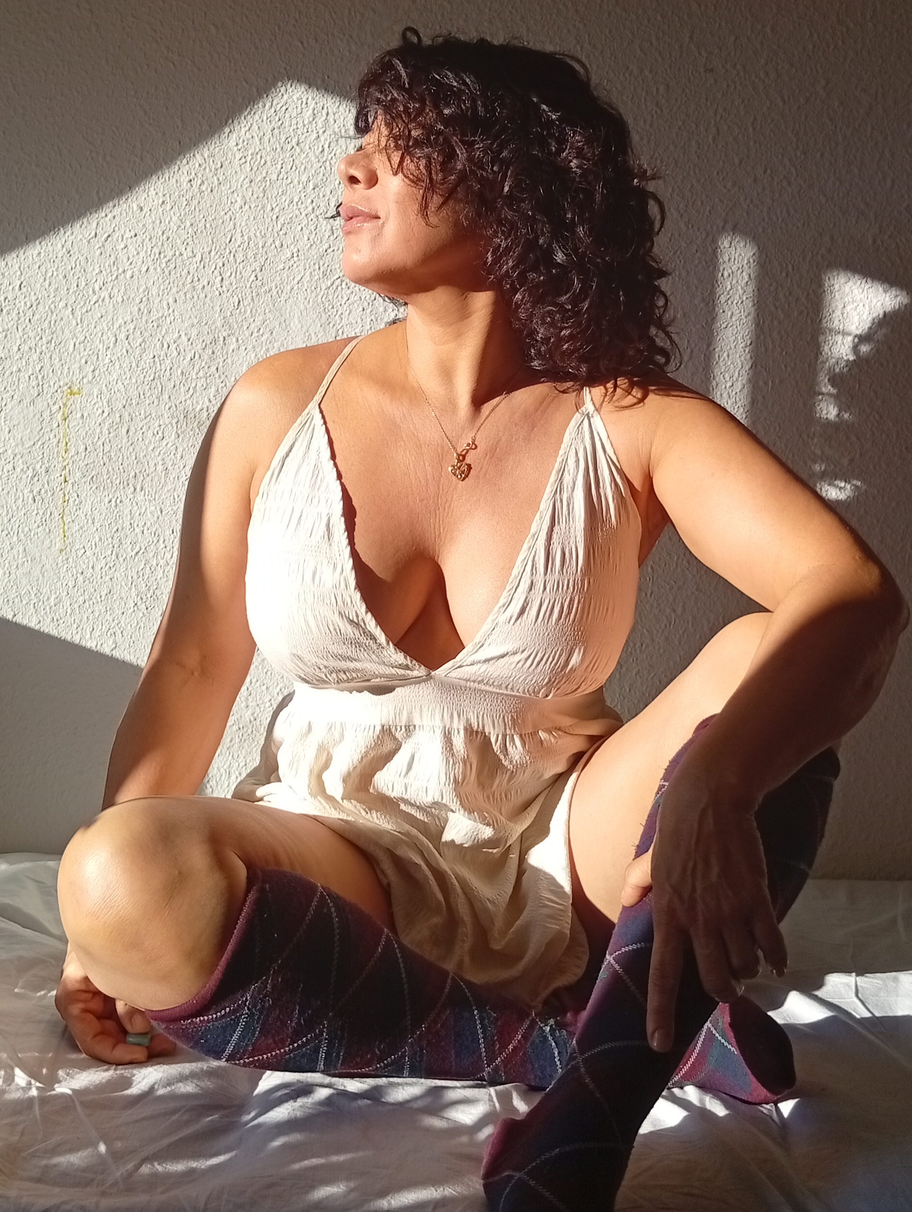 742021855 | DIANA FéNIX | Chica