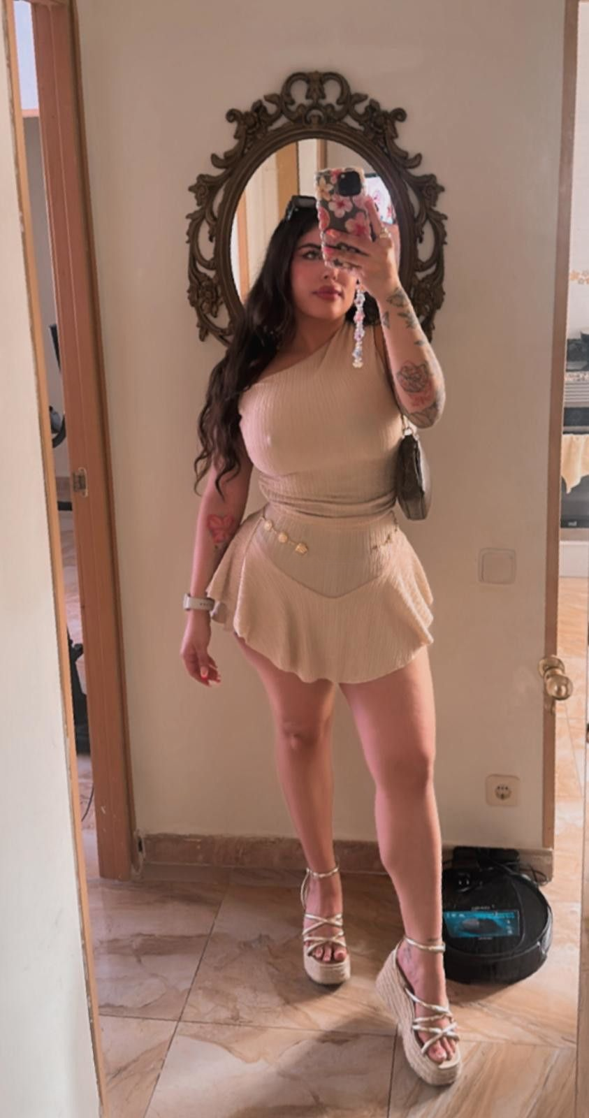 637565860 | DIANA | Chica